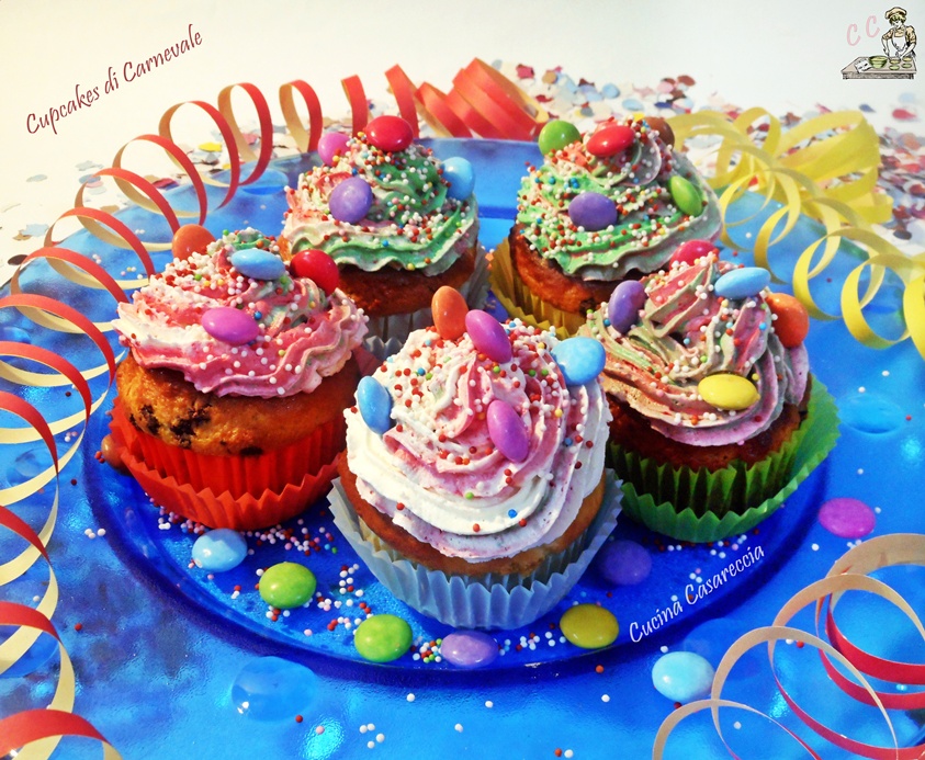 Cupcakes di Carnevale ricetta dolci colorati