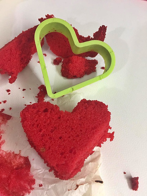Cake for Valentine's day with surprise by Sonia Peronaci